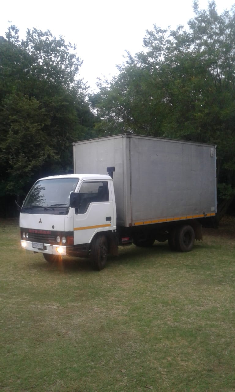 4 Ton Truck with driver hire for hire in Sandton, South Africa Gauteng